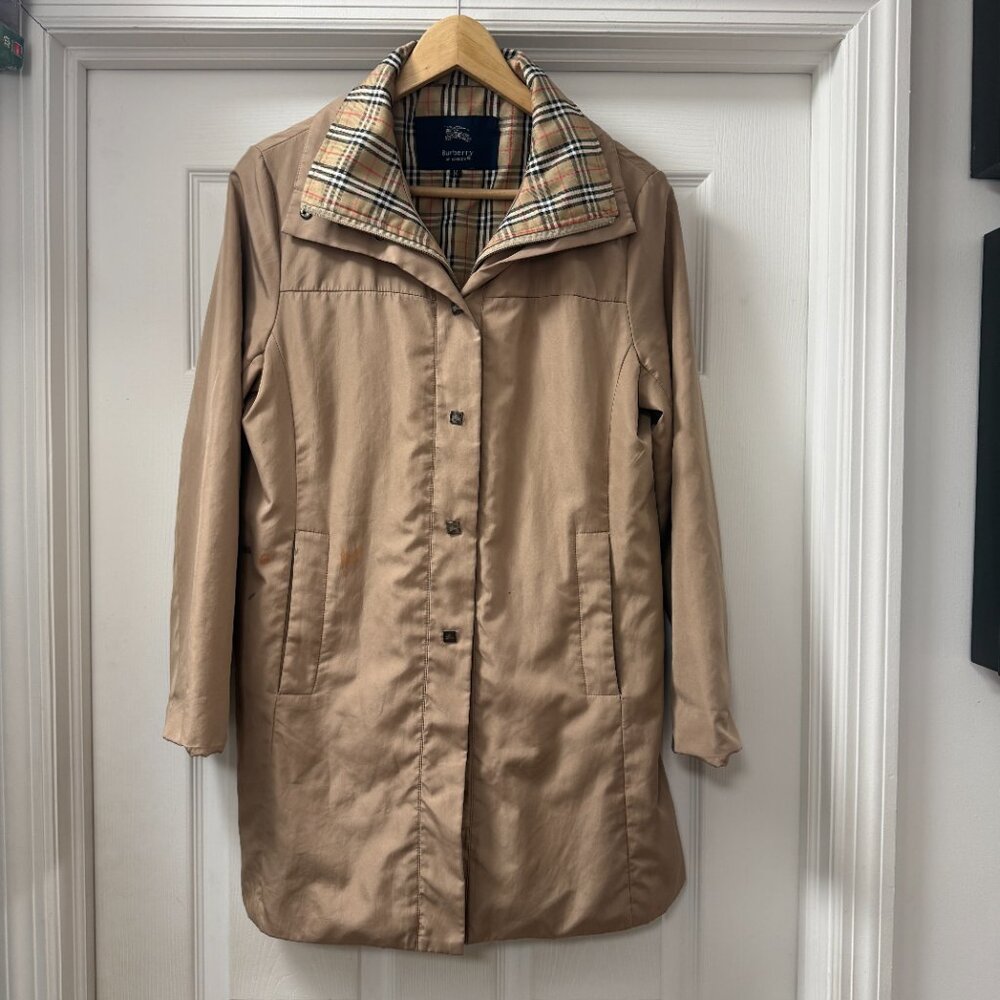 Vintage Burberry trench coat jacket w/Nova Check lining size Medium - READ